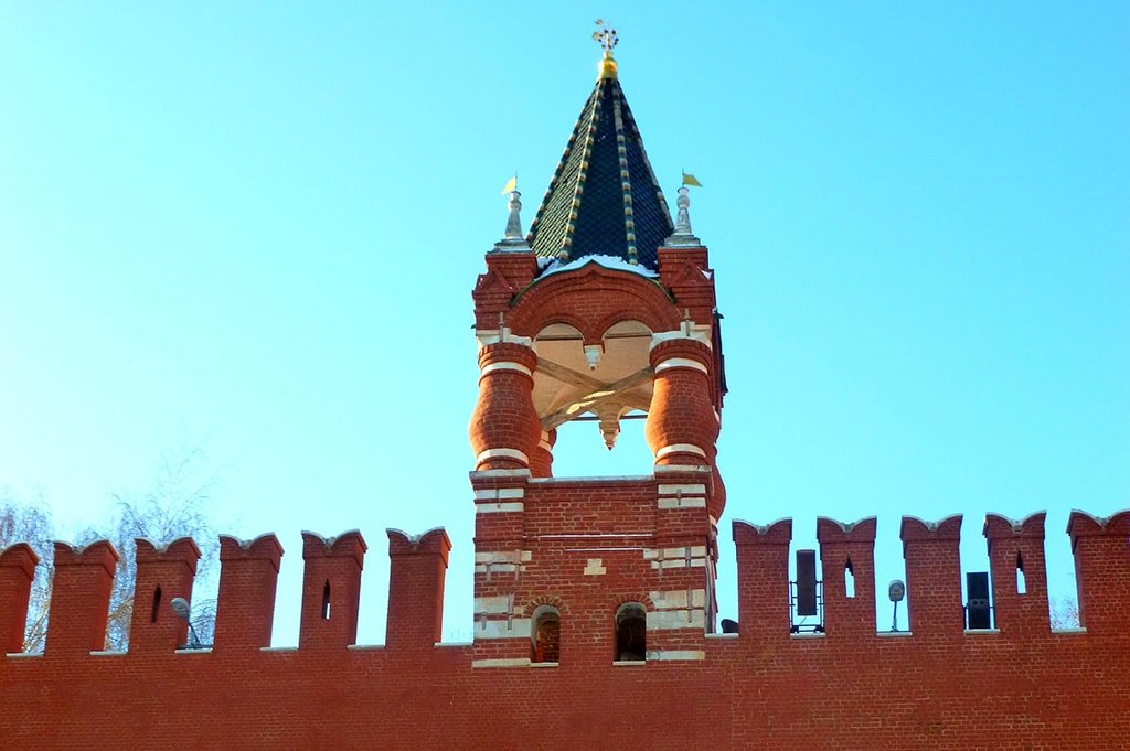 Царская башня Московского Кремля – маленький гигант