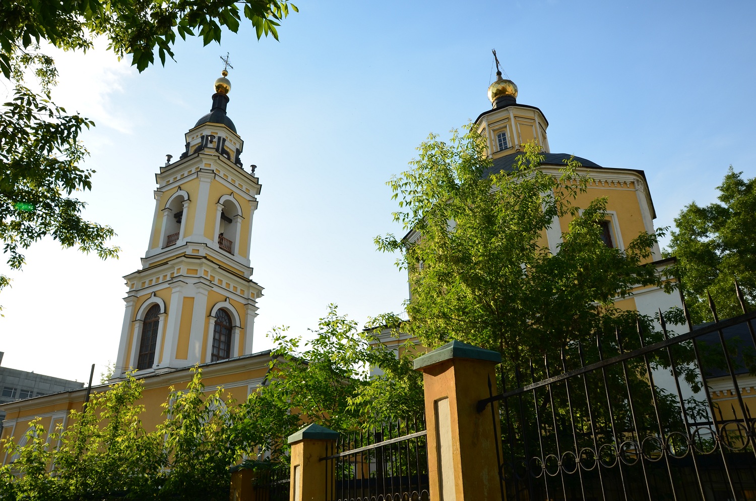 Храм девяти мучеников Кизических в Москве