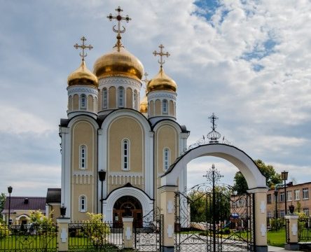 Храм Спиридона Тримифунтского в Москве