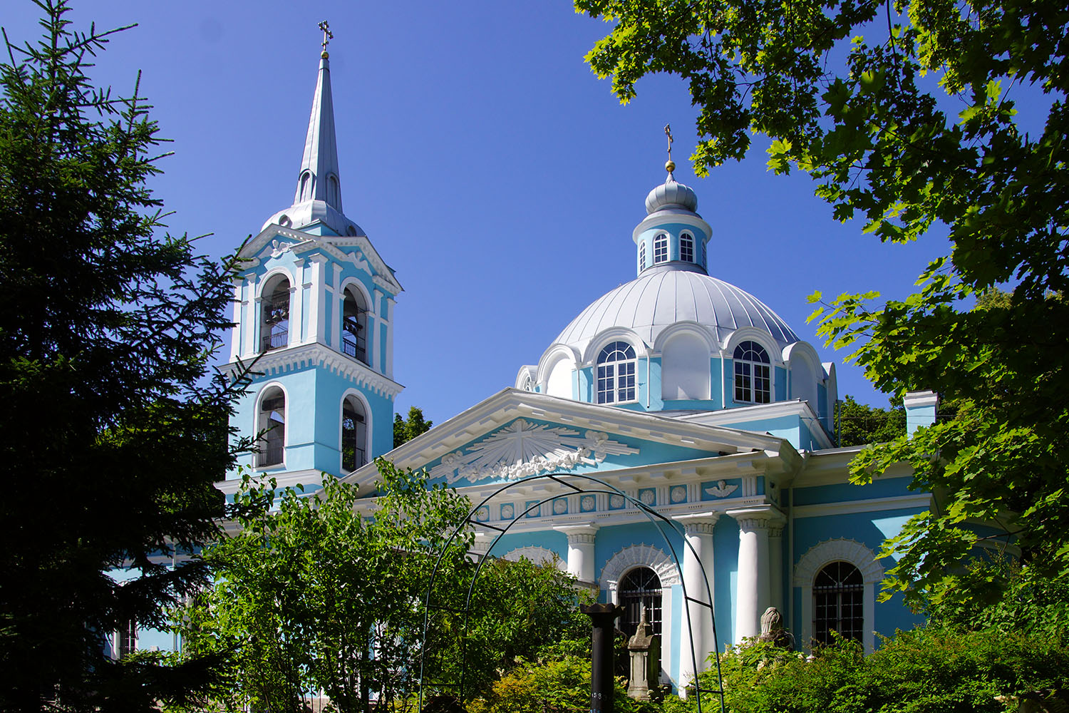 Смоленский храм в СПб